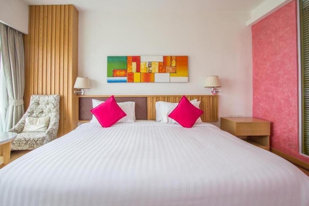 Mamaison Hotel Buriram Ngoại thất bức ảnh