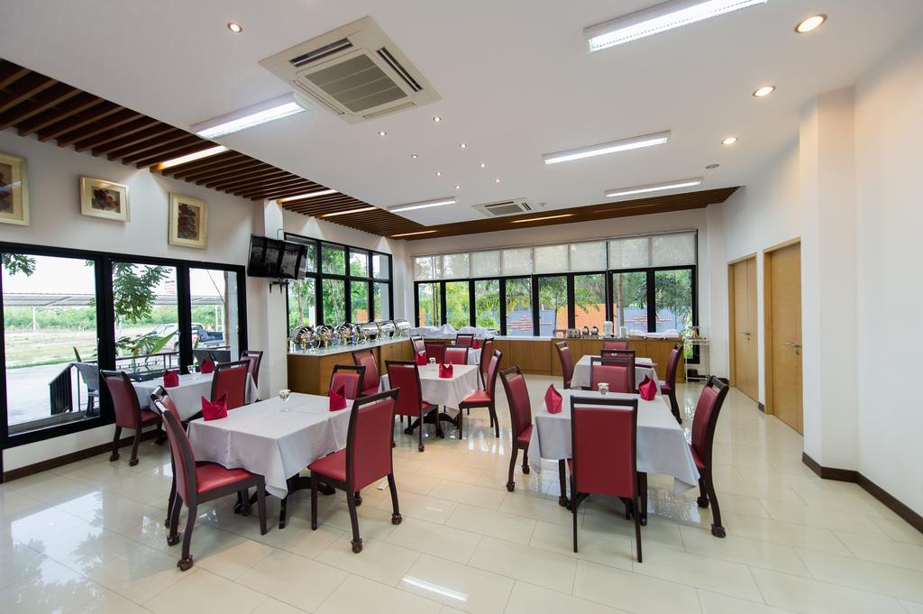 Mamaison Hotel Buriram Ngoại thất bức ảnh