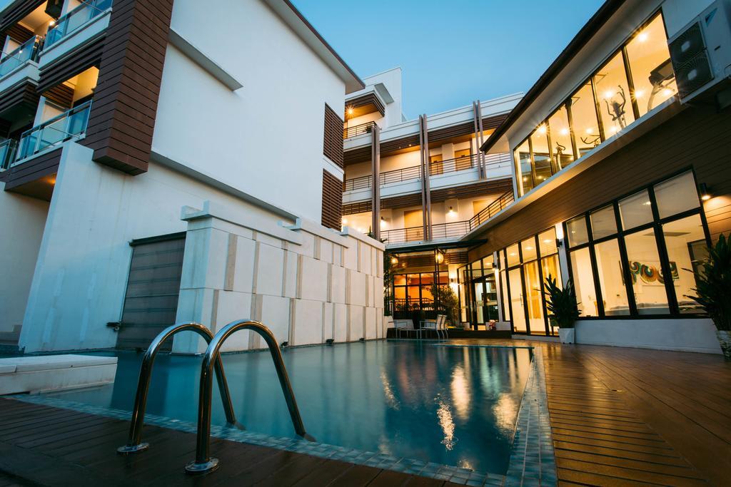 Mamaison Hotel Buriram Ngoại thất bức ảnh