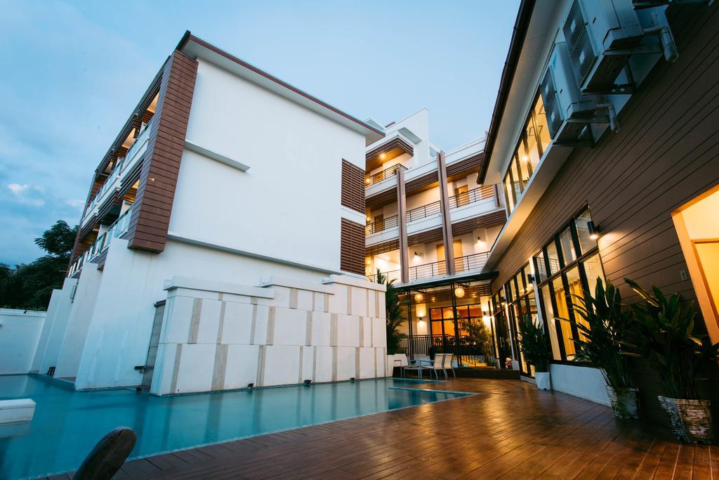 Mamaison Hotel Buriram Ngoại thất bức ảnh
