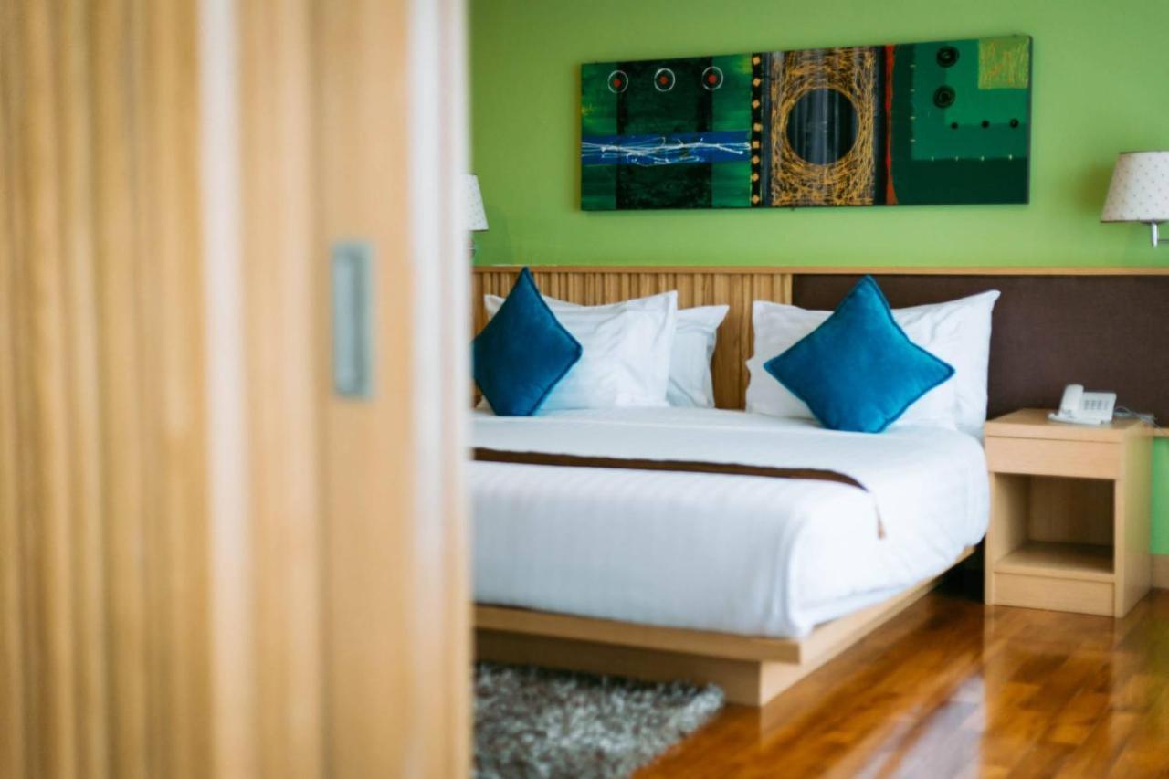 Mamaison Hotel Buriram Ngoại thất bức ảnh